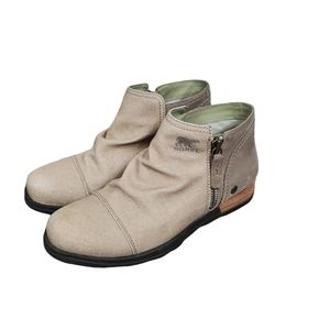 Sorel Major Low Ankle Suede And Canvas Beige Booties